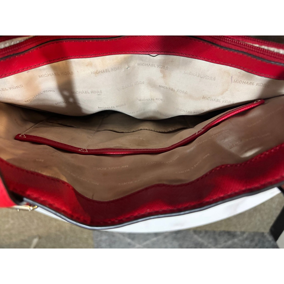 Michael Kors Purse - Picture 6 of 8